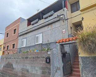 Vista exterior de Casa o xalet en venda en Las Palmas de Gran Canaria amb Terrassa