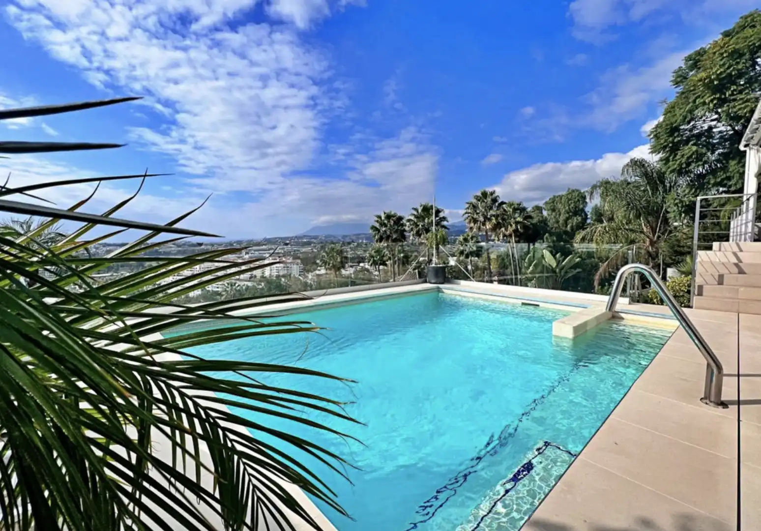 Villa mit Terrasse zum Verkauf in Nueva Andalucía, imagen 25