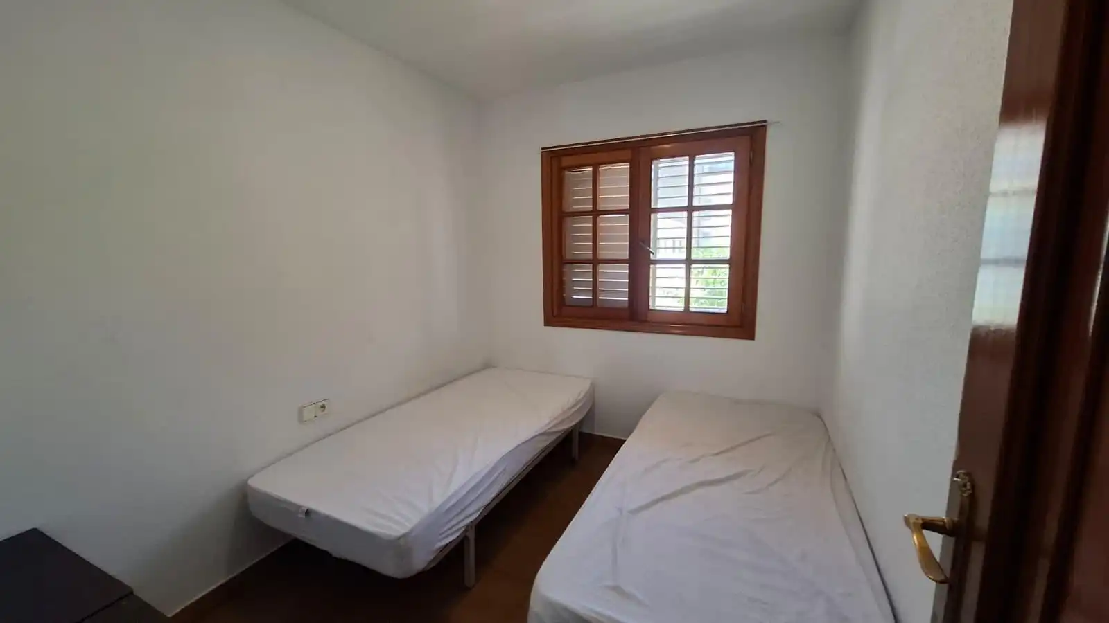 Dormitori de Casa o xalet de lloguer en La Pobla de Farnals amb Aire condicionat, Terrassa i Moblat