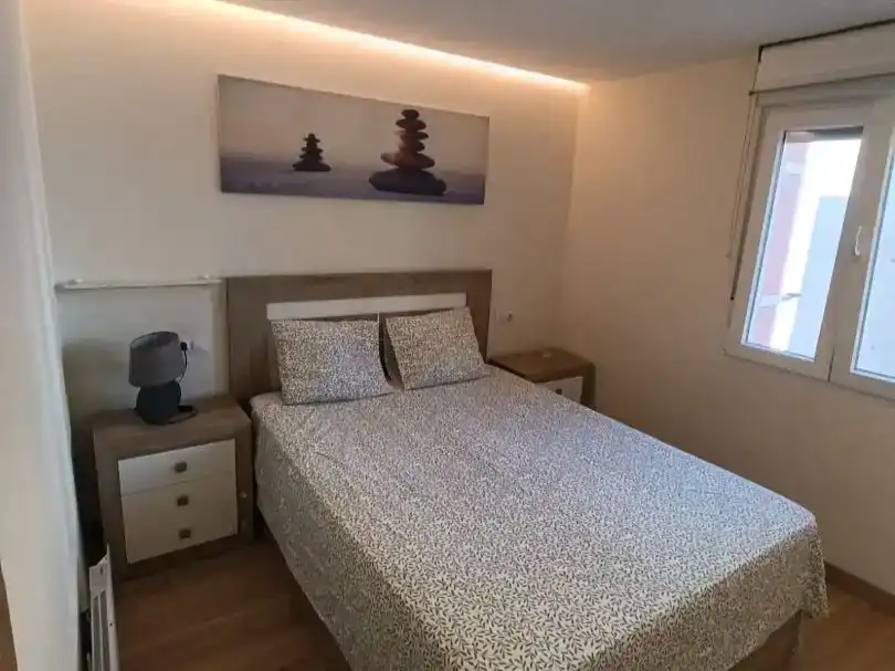 Habitación de Piso de alquiler en Santander con Parquet y Amueblado