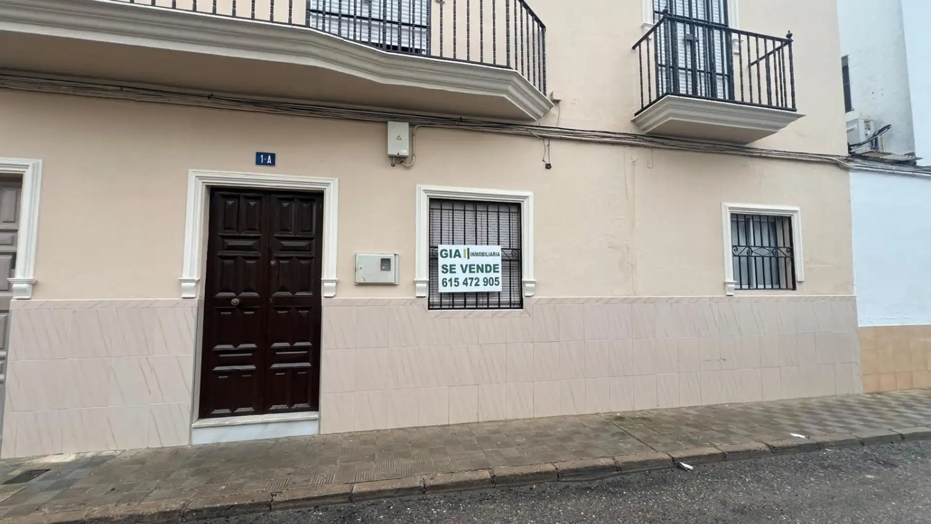 Vista exterior de Piso en venta en Los Palacios y Villafranca