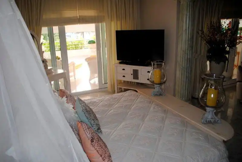 Apartamento con piscina en venta en Nueva Andalucía, imagen 8