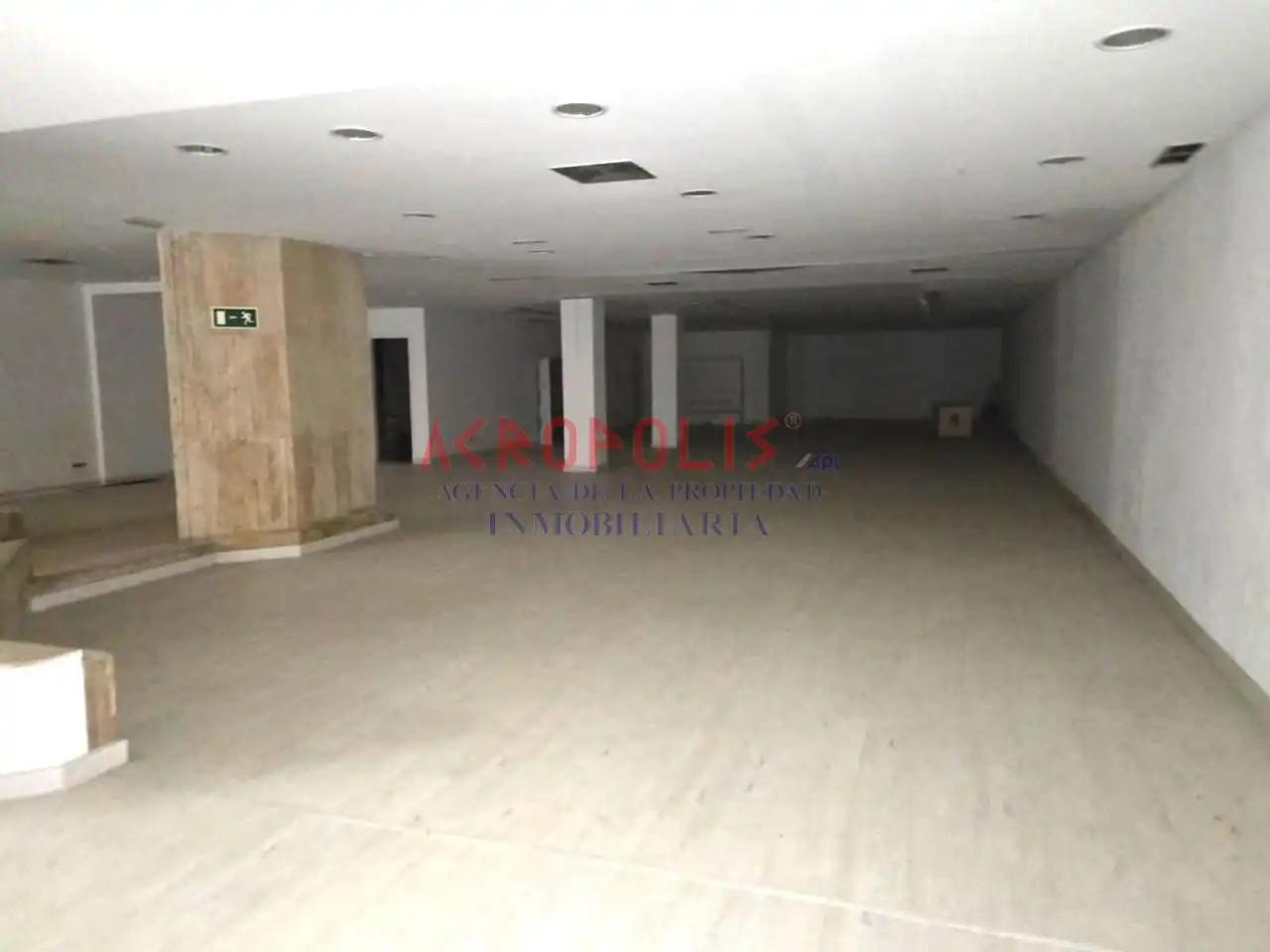 Local comercial en venda a Calle Gil Y Carrasco 3 24001 Leon, imagen 2