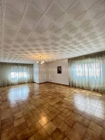 Piso en Venta en Verín