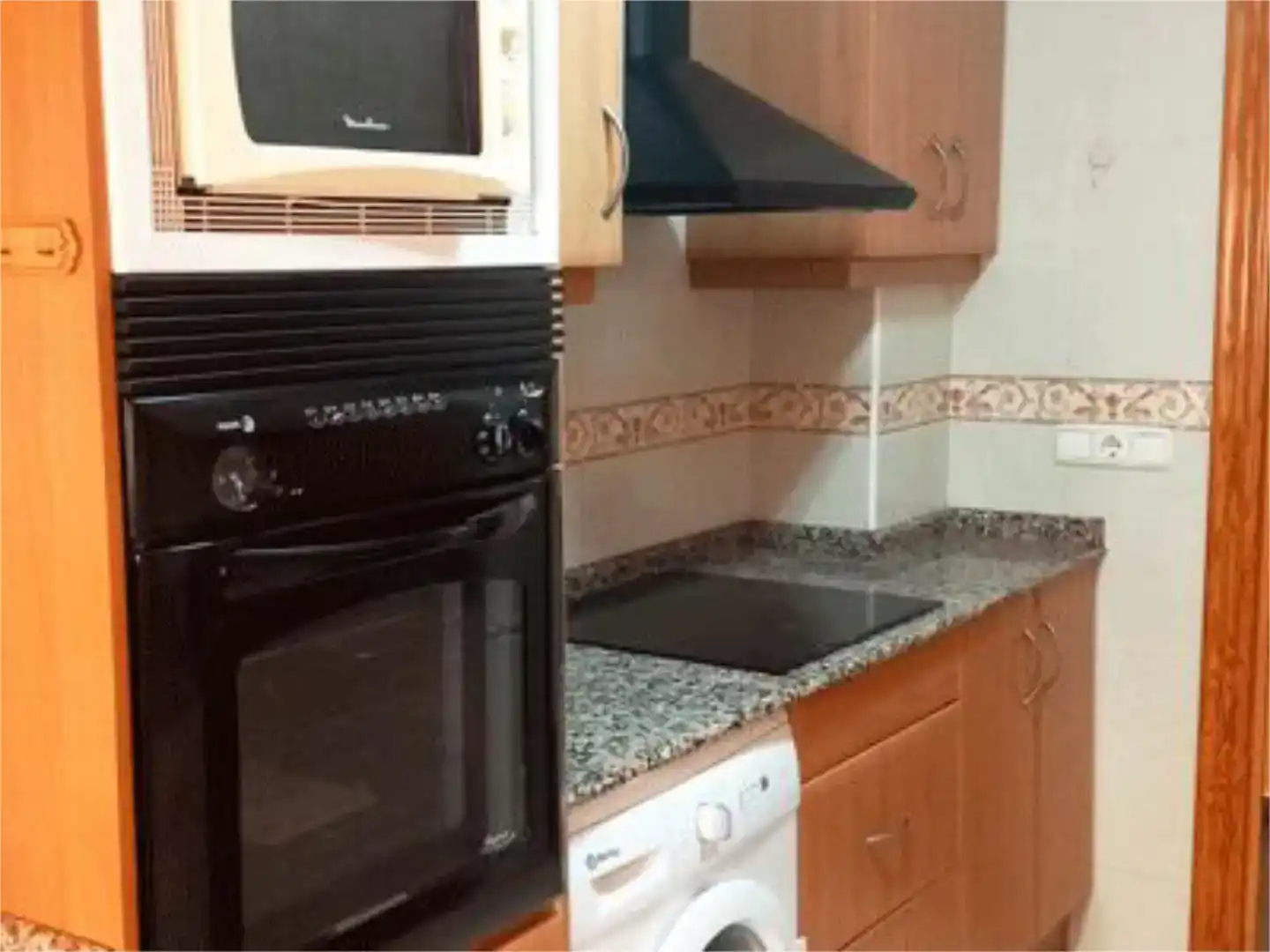 Kitchen of Flat for sale in Lorca  with Air Conditioner and Balcony