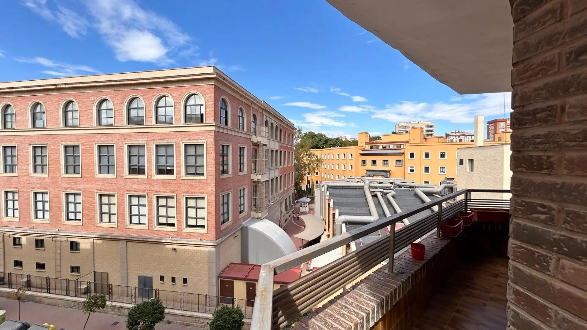 Vista exterior de Piso para compartir en Murcia con Terraza, Amueblado y Balcón