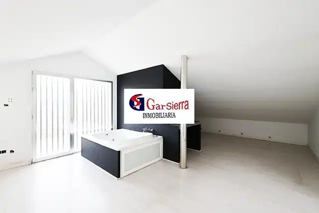 Habitación de Casa o chalet en venta en Becerril de la Sierra con Calefacción, Jardín privado y Terraza