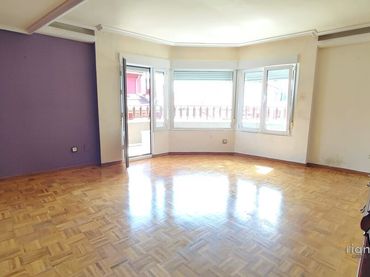 Appartement avec ascenseur à vendre à Calle Celestino Cabeza