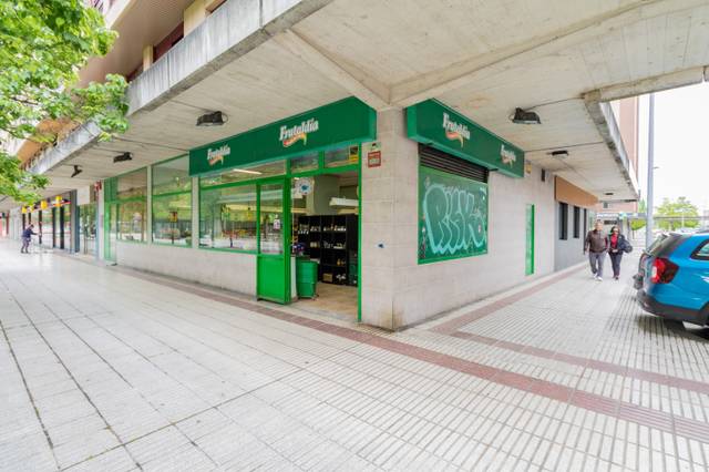 Local comercial en Venta en Pamplona-Iruña - BENJAMIN DE TUDELA, 30 TR en Mendebaldea - Ermitagaña