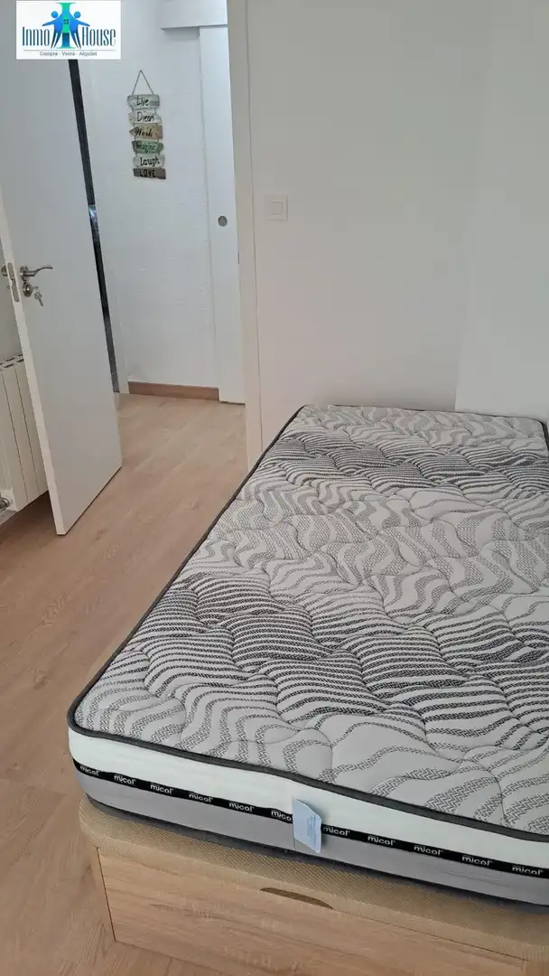 Dormitori de Pis en venda en Albacete amb Aire condicionat, Calefacció i Parquet