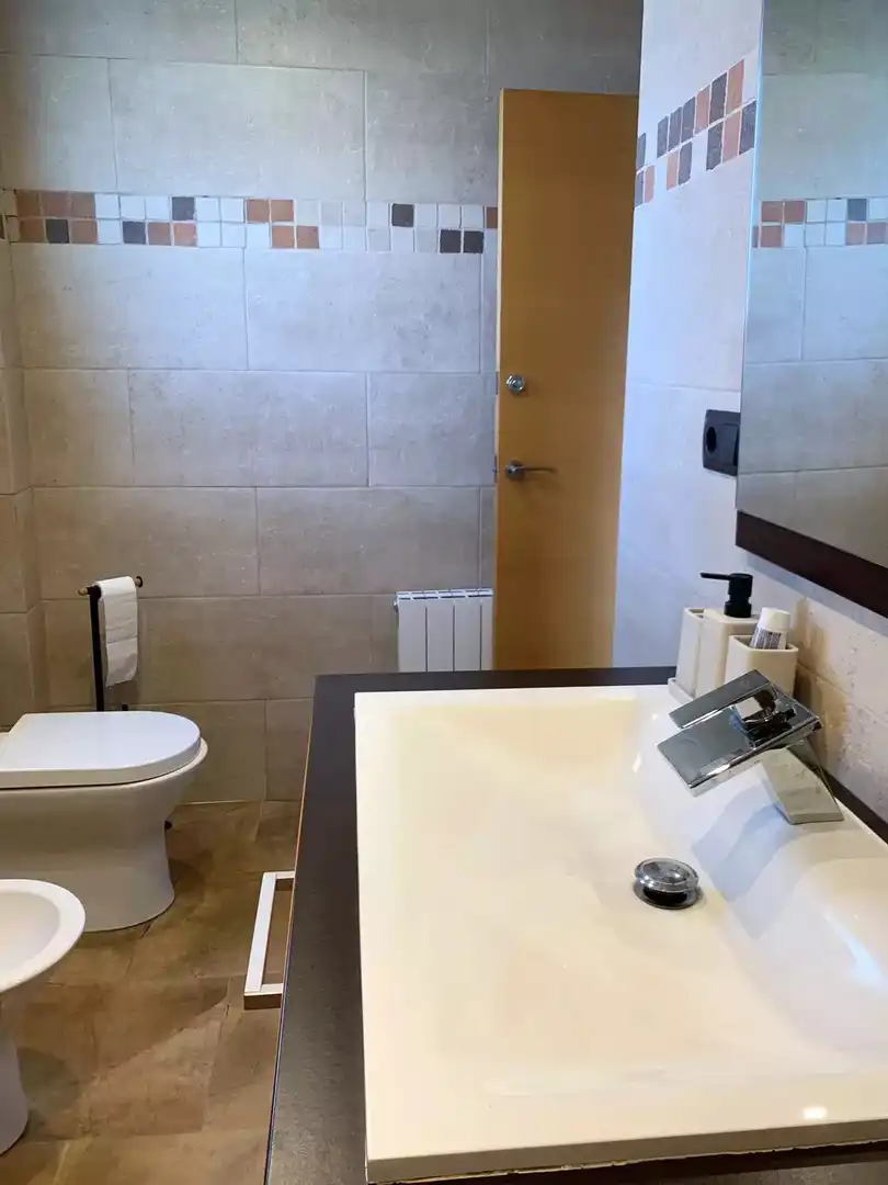 Badezimmer von Wohnung zum Verkauf in Hostalric mit Heizung, Terrasse und Balkon