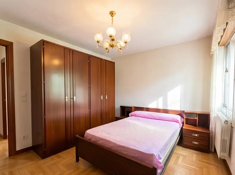 Piso en venta en Calle de Navalmoral de la Mata, Las Águilas