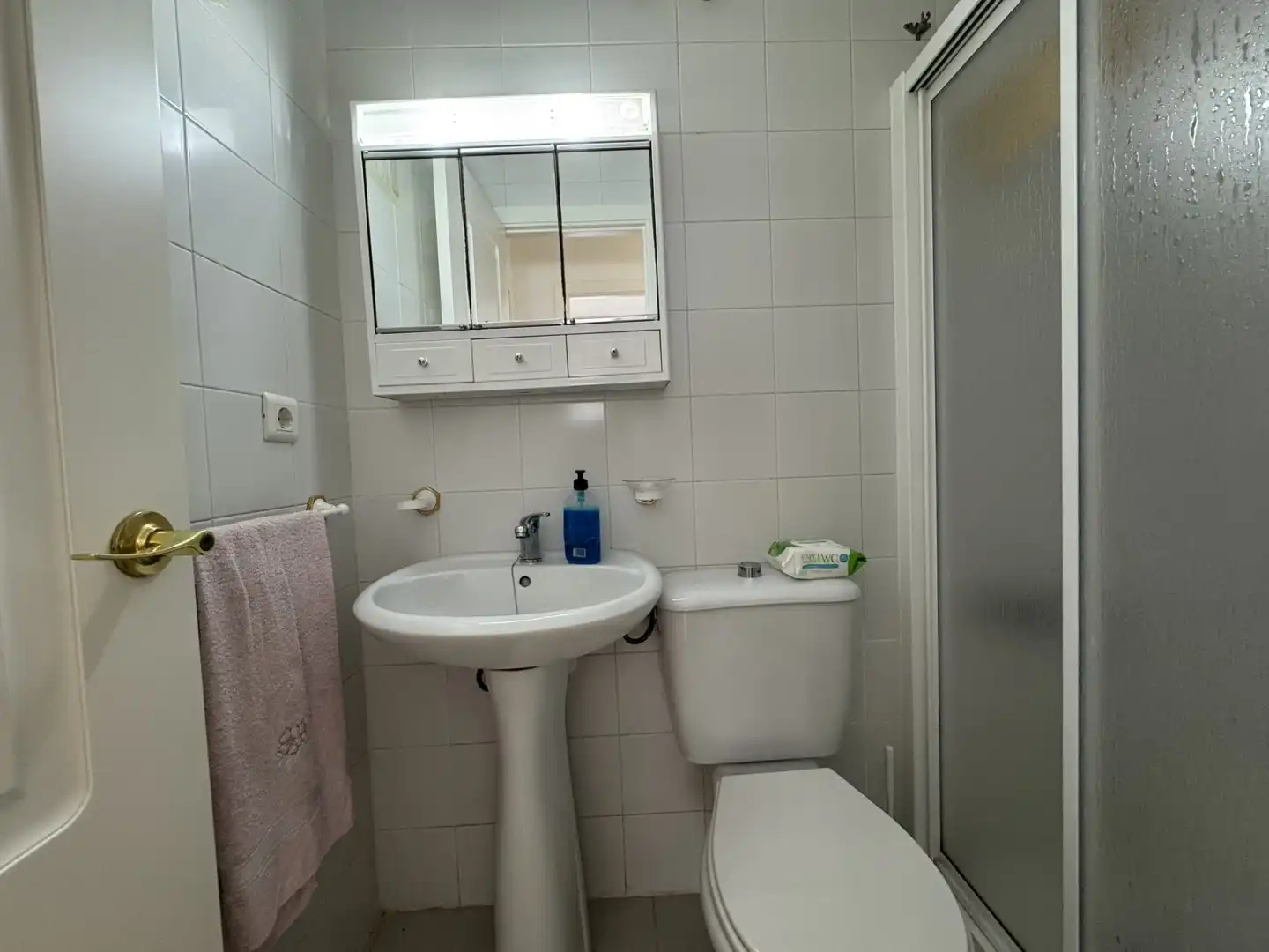 Bathroom of Flat for sale in Chipiona  with Swimming Pool, Furnished and Balcony