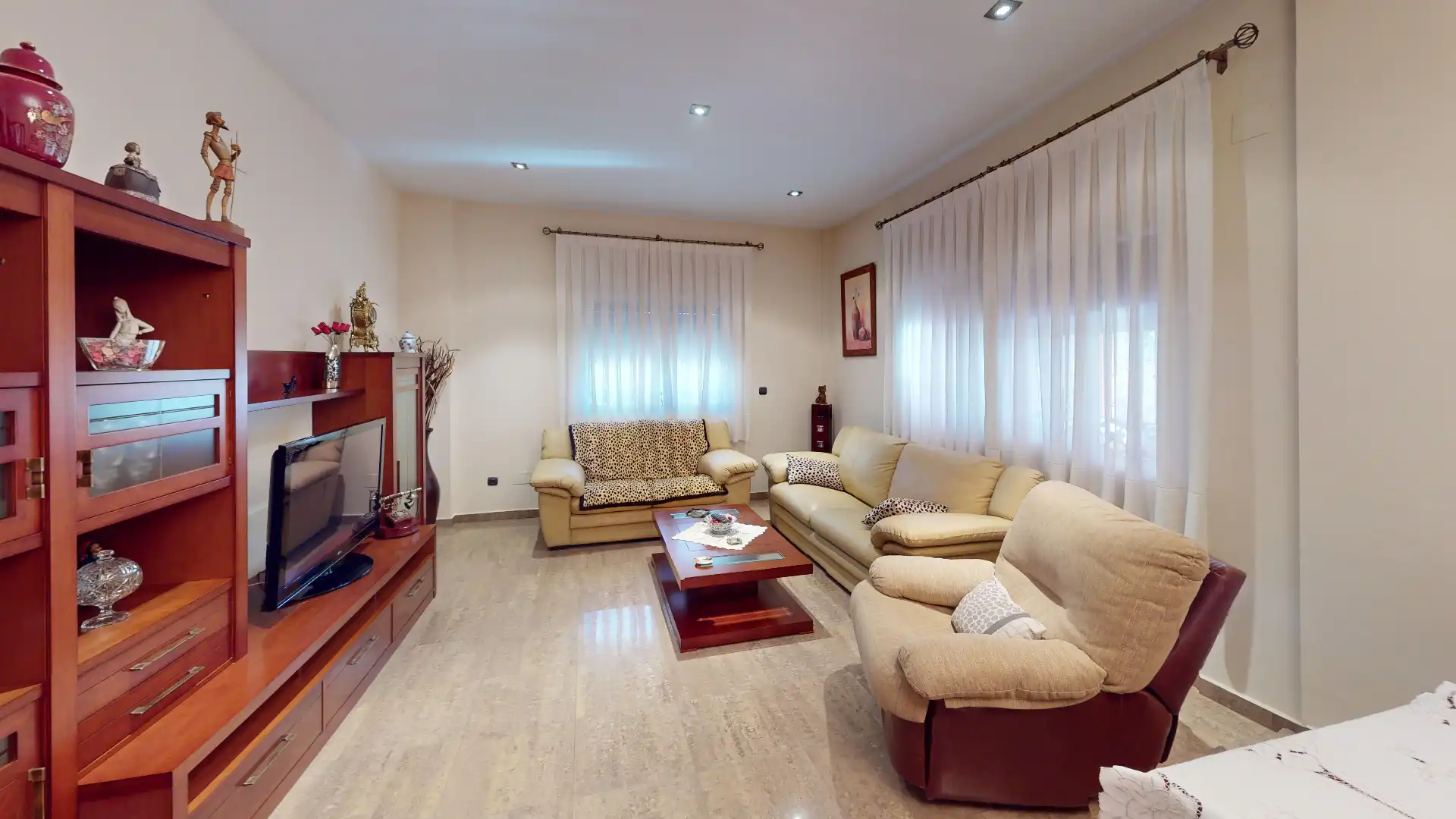 Sala de estar de Casa o chalet en venta en Murcia con Aire acondicionado, Calefacción y Jardín privado