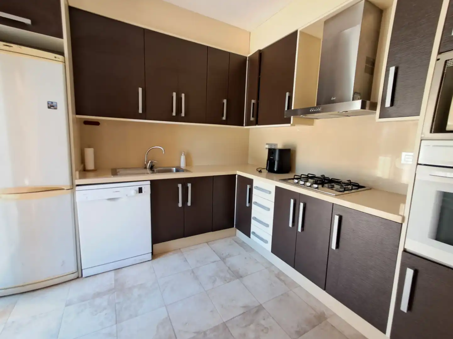 Cocina de Casa o chalet de alquiler en L'Alfàs del Pi con Aire acondicionado, Calefacción y Jardín privado