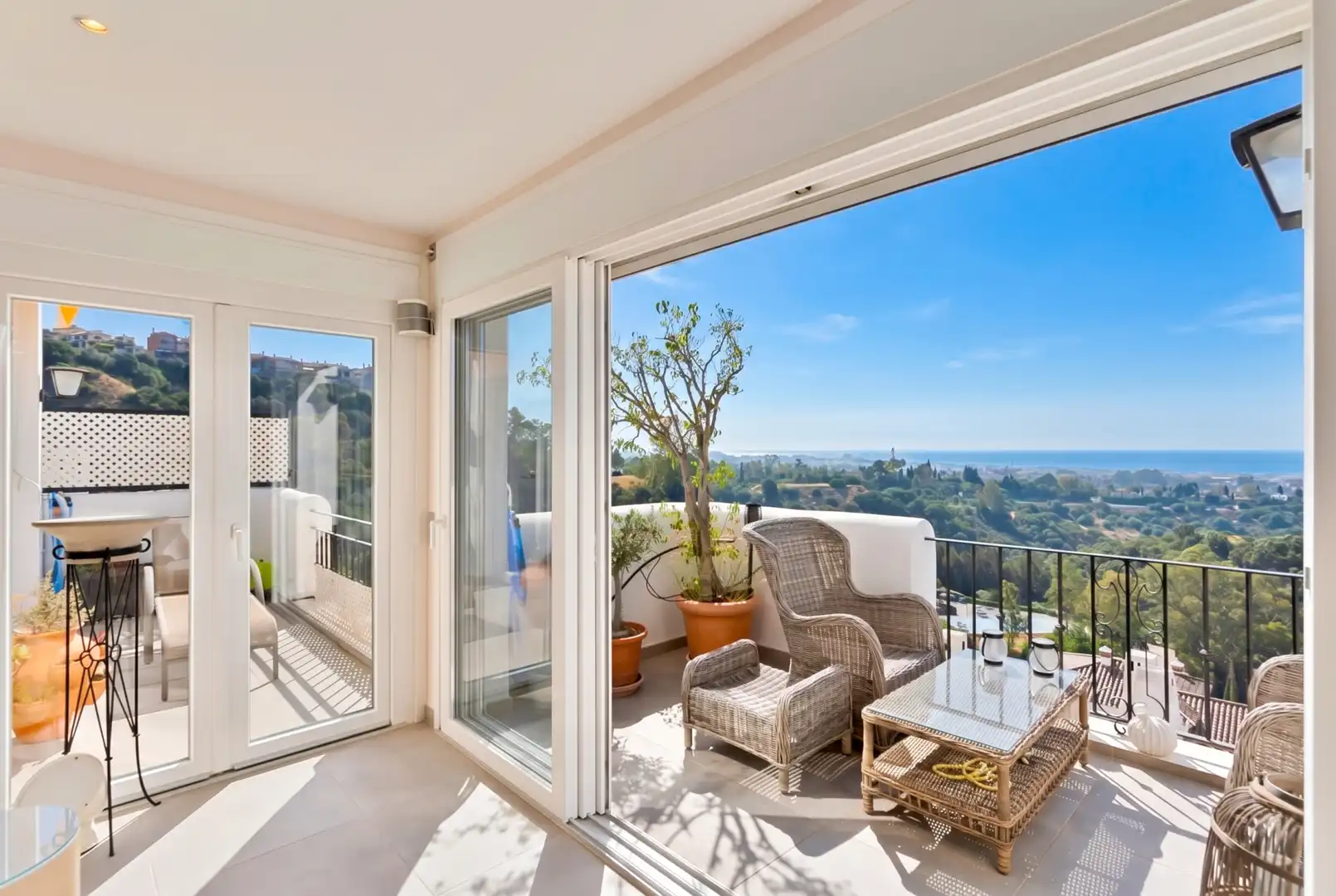 Terraza de Ático en venta en Benahavís con Aire acondicionado, Terraza y Piscina