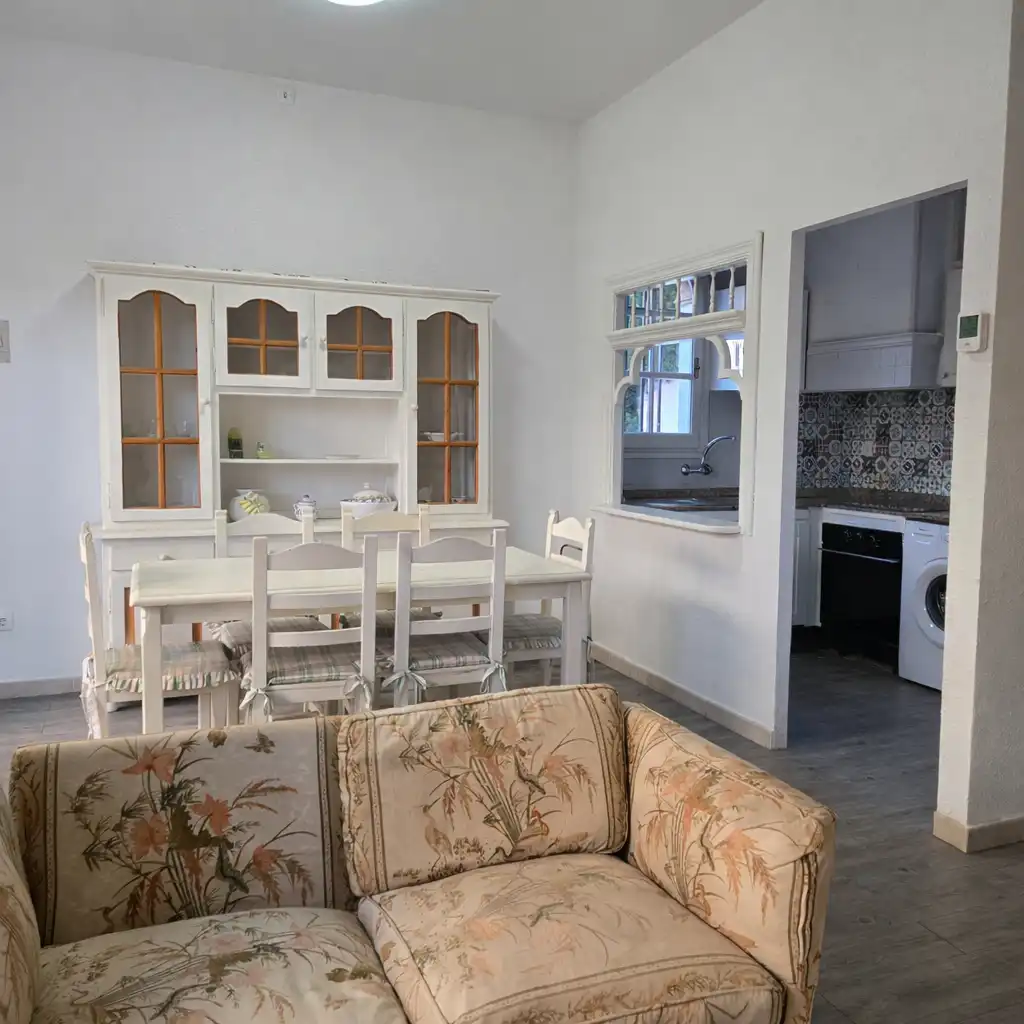 Esszimmer von Einfamilien-Reihenhaus zum Verkauf in Cambrils mit Privatgarten, Ofen und Gemeinschaftspool