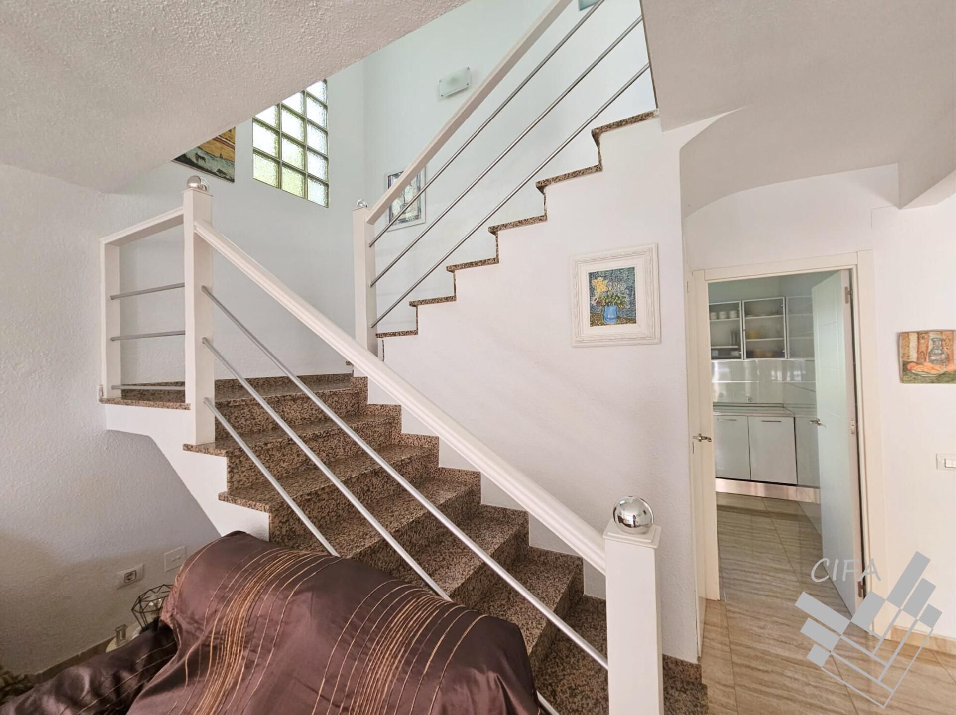 Casa adosada en venda a Calle Mota, Les Salines