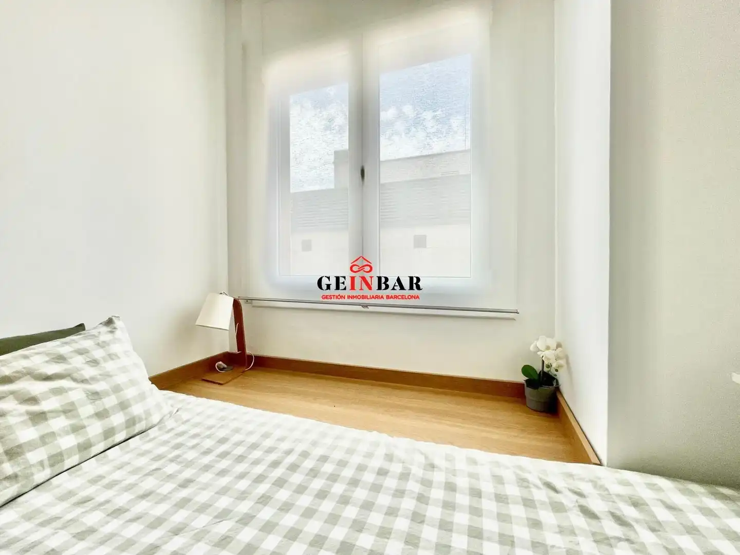 Schlafzimmer von Wohnung zum Verkauf in Barcelona mit Klimaanlage, Heizung und Parkett
