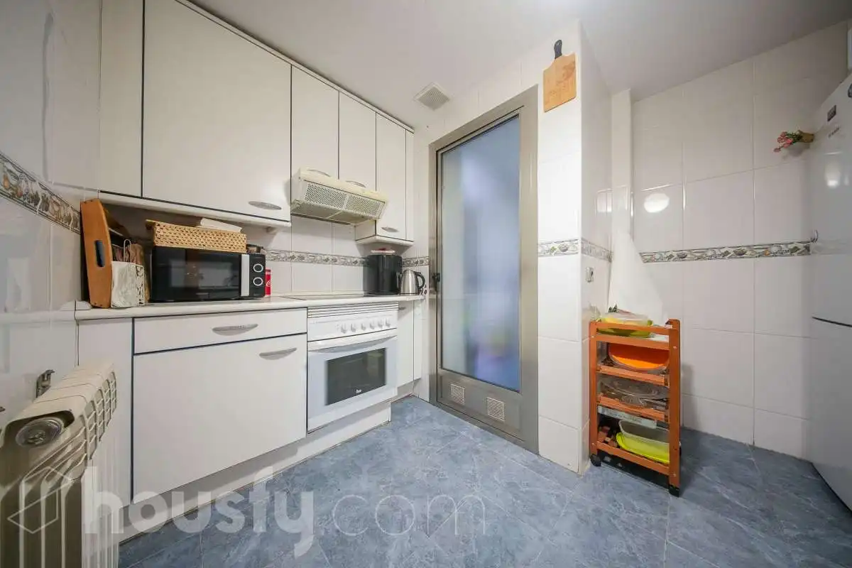 Flat for sale in Cine, Campamento