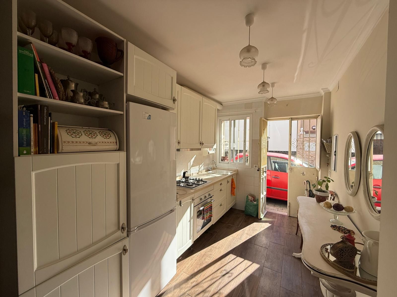 Cuina de Casa o xalet en venda en  Sevilla Capital amb Terrassa, Traster i Balcó