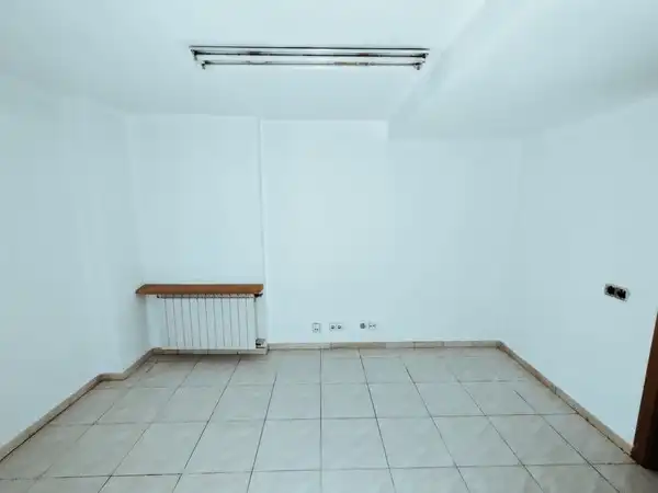Local comercial en venda a C/ Bisbe Strauch, imagen 8