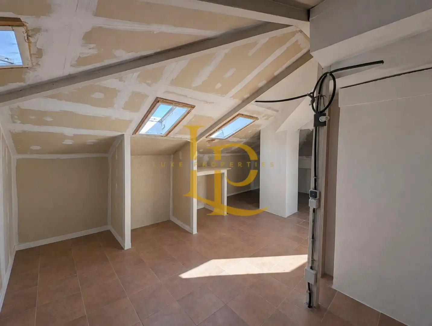 Piso en venta en San Lorenzo de El Escorial con Calefacción, Jardín privado y Horno
