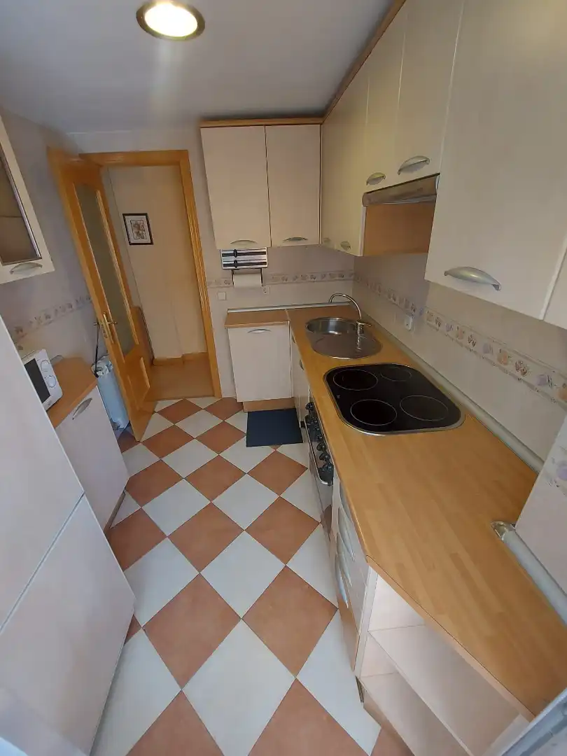 Cocina de Piso en venta en Madrid con Calefacción, Terraza y Amueblado