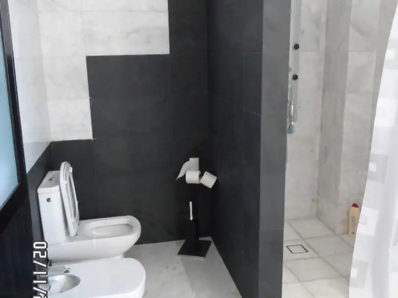 Baño de Piso en venta en Oliva con Aire acondicionado y Balcón