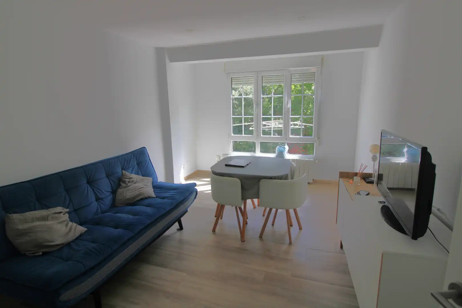 Sala de estar de Piso en venta en Santander con Calefacción y Amueblado