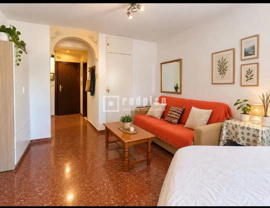 Estudio con piscina en venta en Torre del Mar, imagen 3