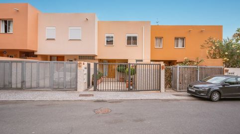 Foto 3 de Casa adosada en venta en Torviscas Centro y Alto, Adeje