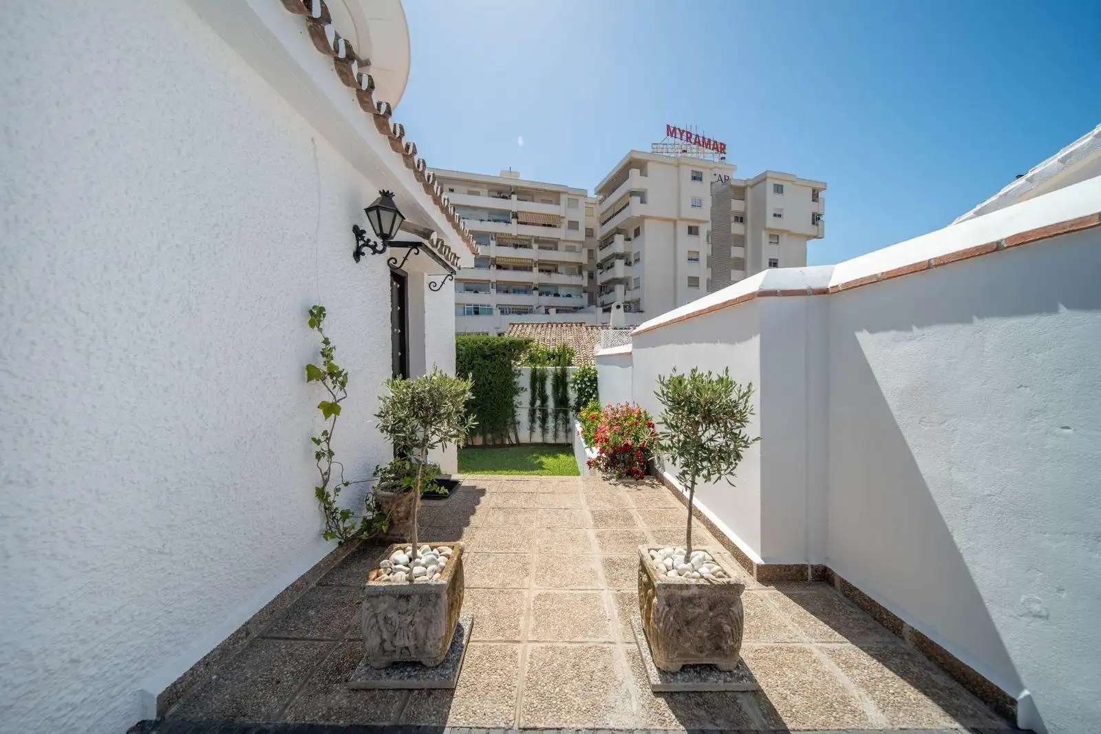Chalet con piscina en venta en Calle del limonar, imagen 4