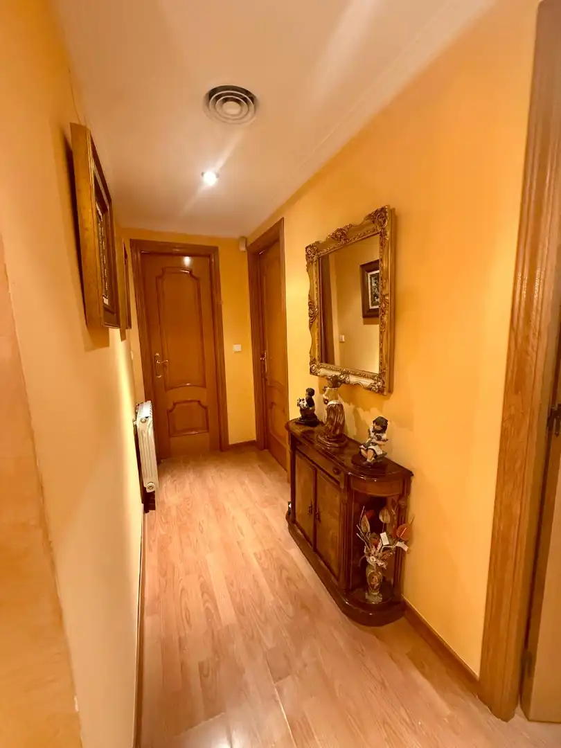 Casa adosada en venta en Sedaví con Amueblado