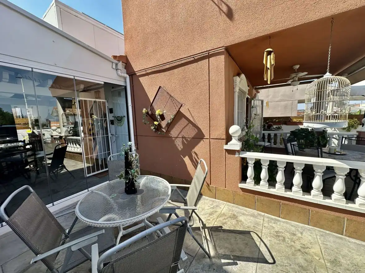 Casa o chalet en venta en AV finlandia, 2, Monte y Mar