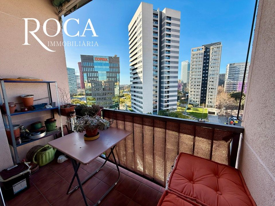 Exterior view of Flat for sale in L'Hospitalet de Llobregat  with Terrace and Balcony