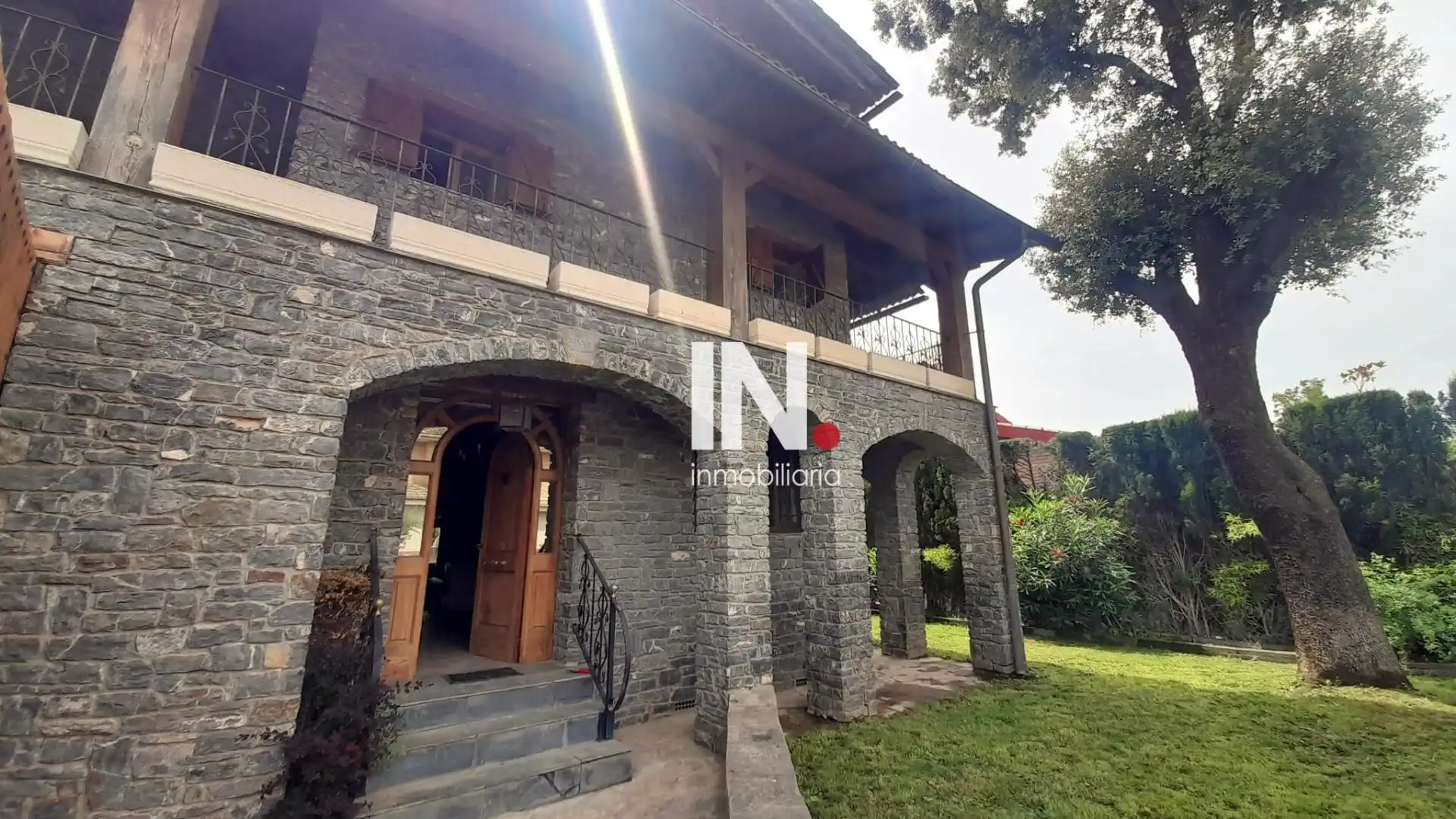 Vista exterior de Casa o xalet en venda en Alpicat amb Calefacció i Jardí privat