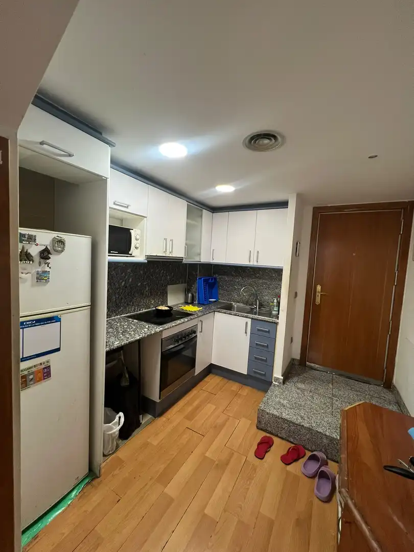 Cocina de Dúplex en venta en L'Hospitalet de Llobregat con Terraza