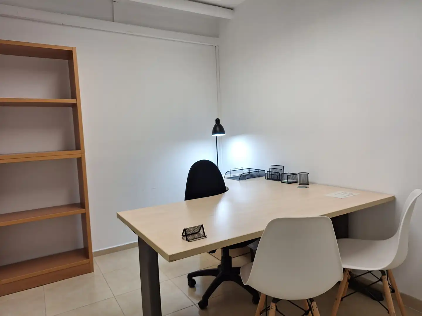 Oficina de alquiler en El Vendrell con Aire acondicionado, Calefacción y Amueblado