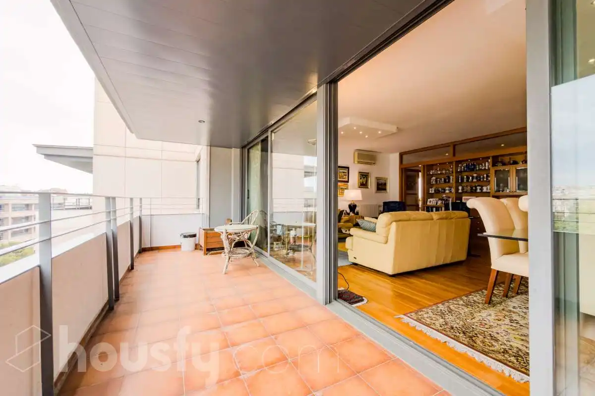 Sala de estar de Piso en venta en Barcelona con Aire acondicionado, Calefacción y Jardín privado