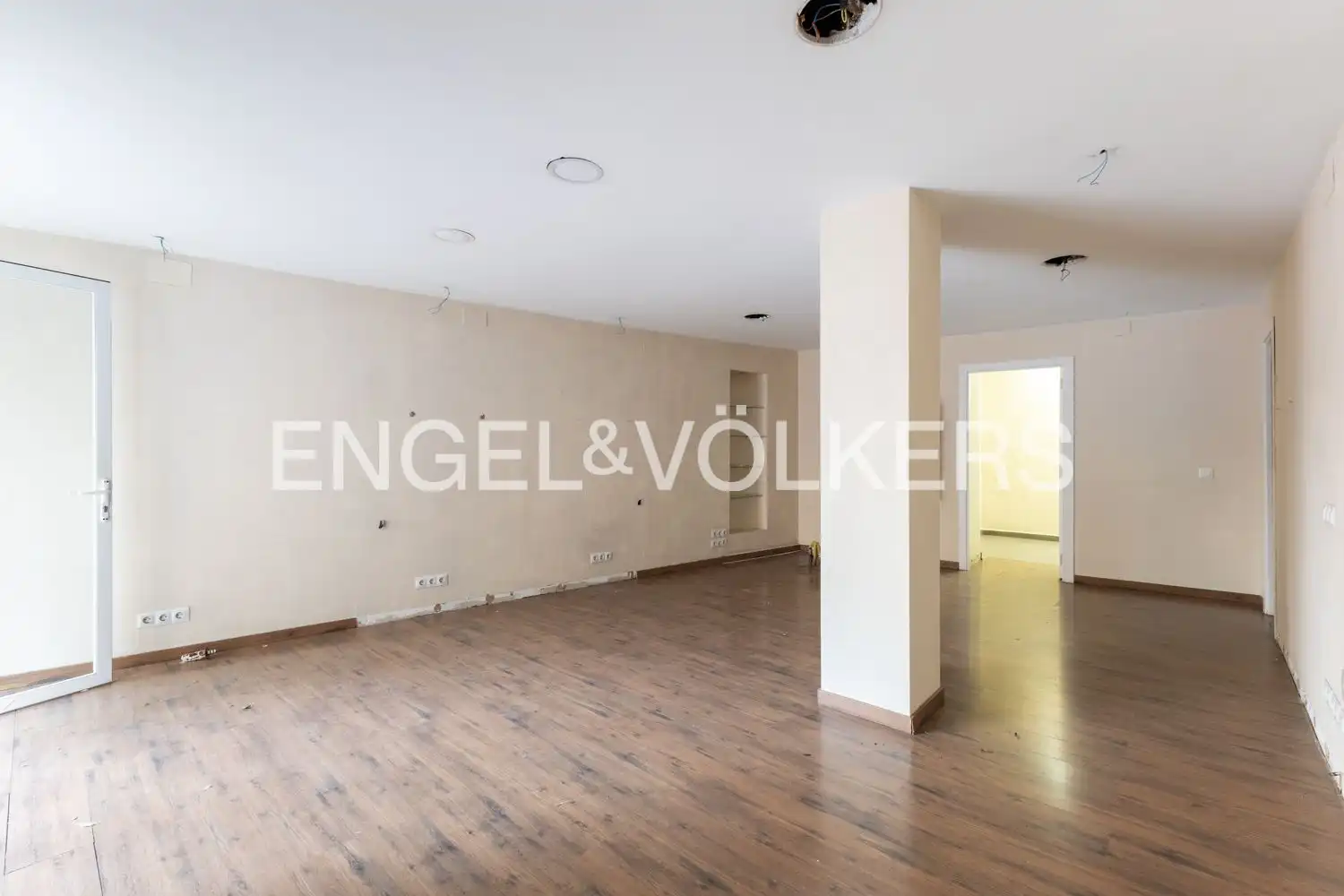 Houses for sale in Valencia  with Heating