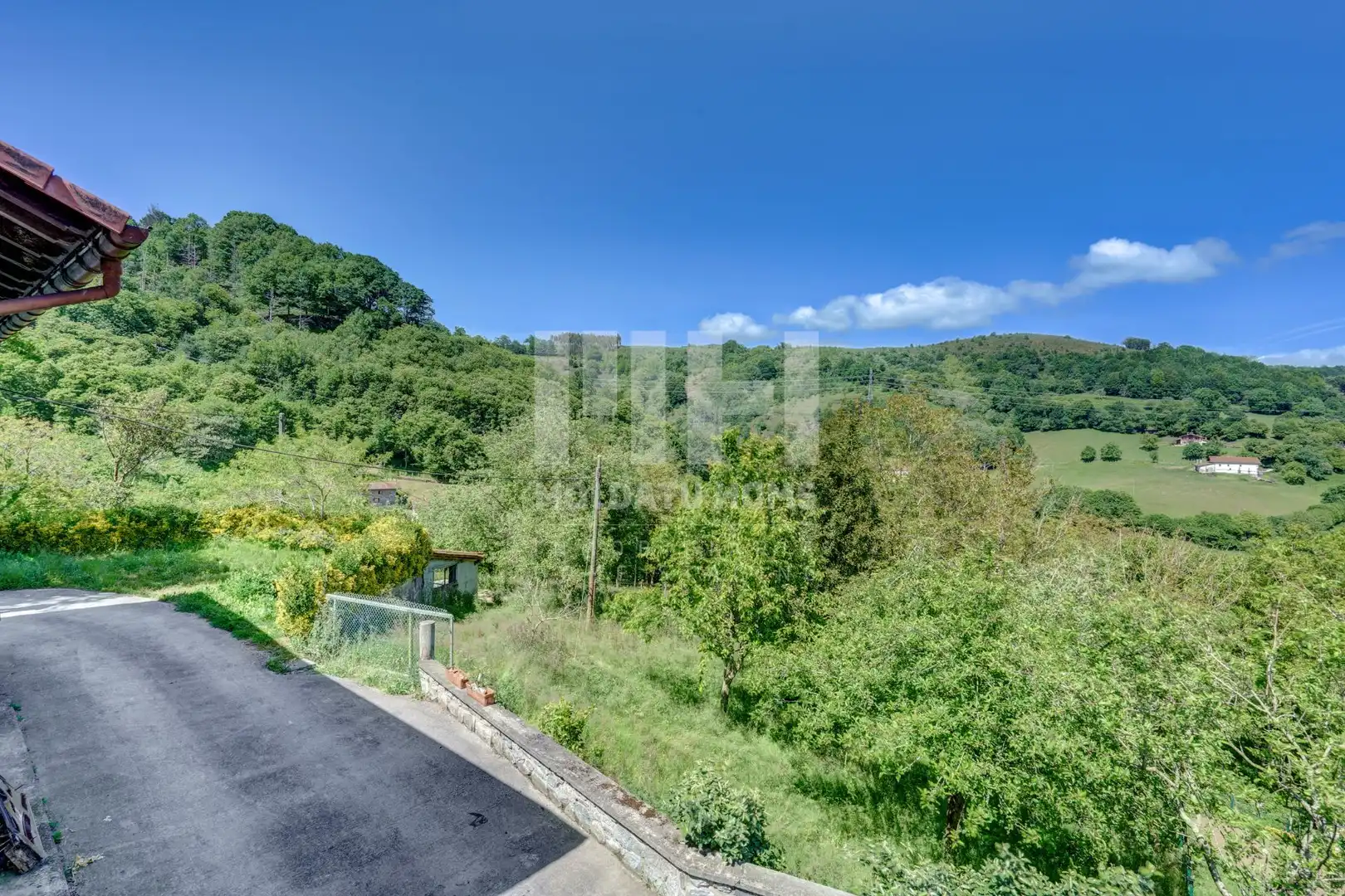 Exterior view of Houses for sale in Lesaka  with Private garden and Storage room