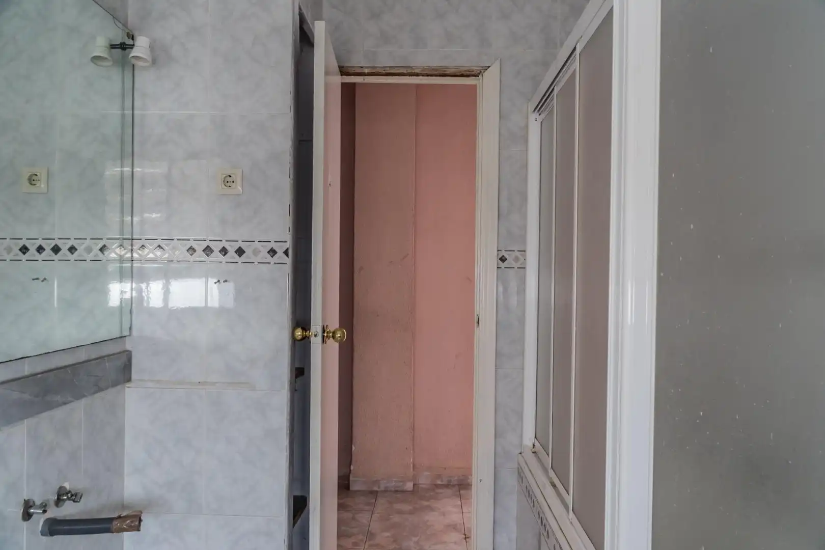 Flat for sale in Linares