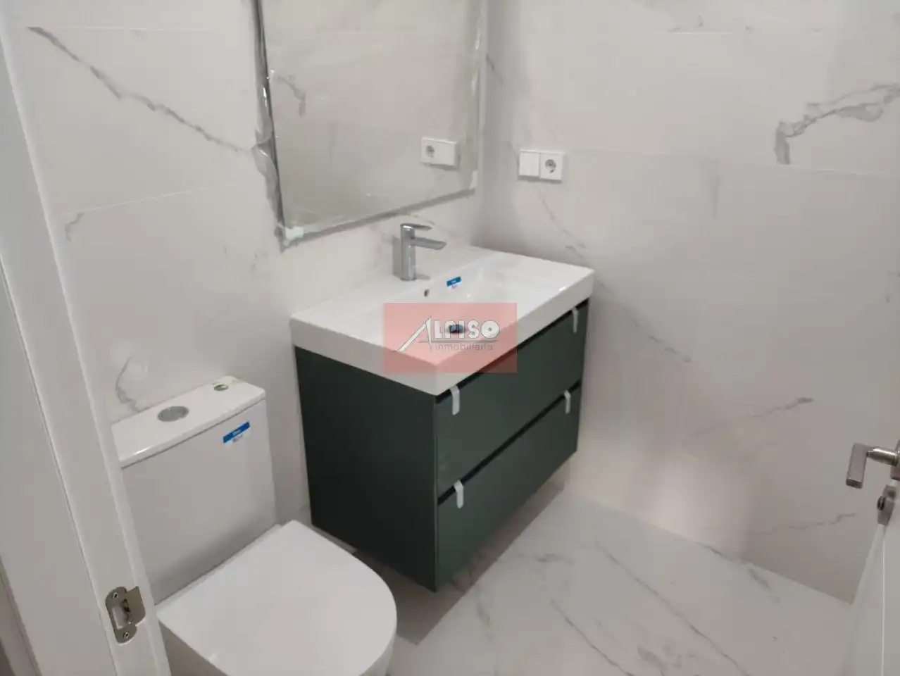 Bathroom of Flat for sale in Ourense Capital   with Heating and Terrace