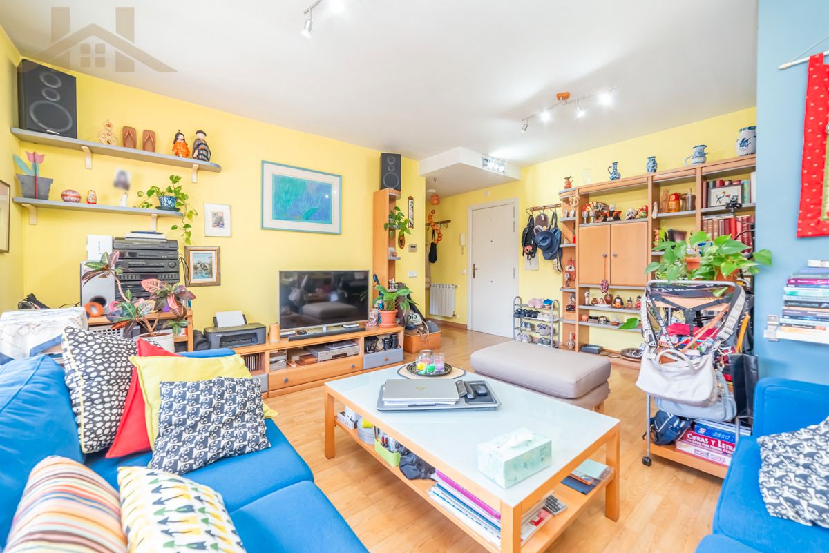 Living room of Flat for sale in Pozuelo de Alarcón  with Air Conditioner, Heating and Terrace