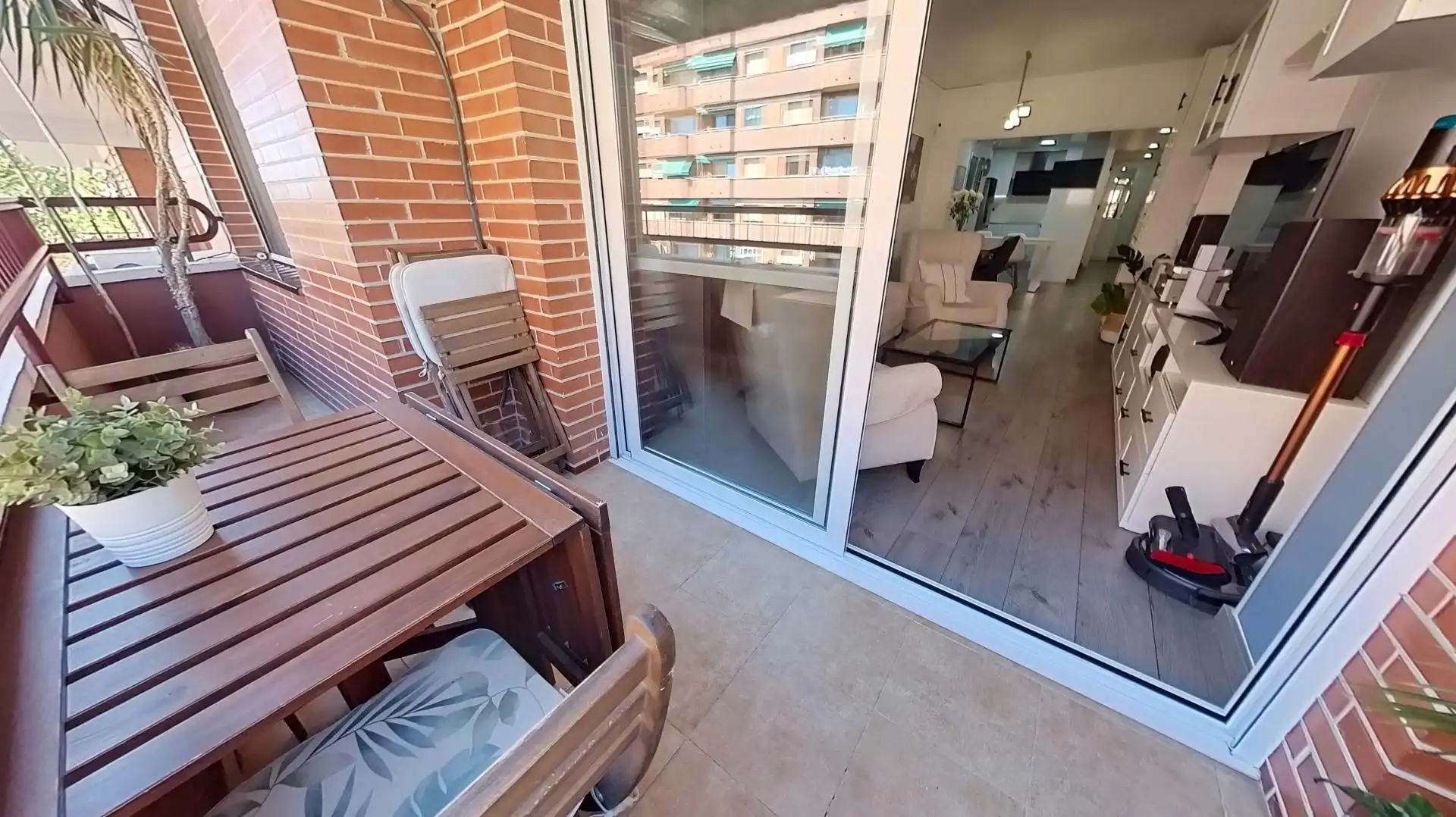 Piso con terraza en venta en Calle Virgili, imagen 3