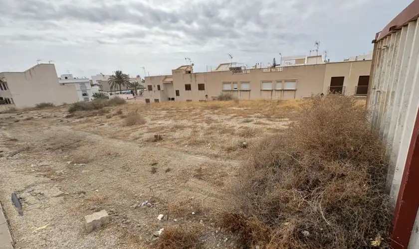 Terreno residencial en venta en Calle Matrona María Josefa Navarro 10, imagen 3