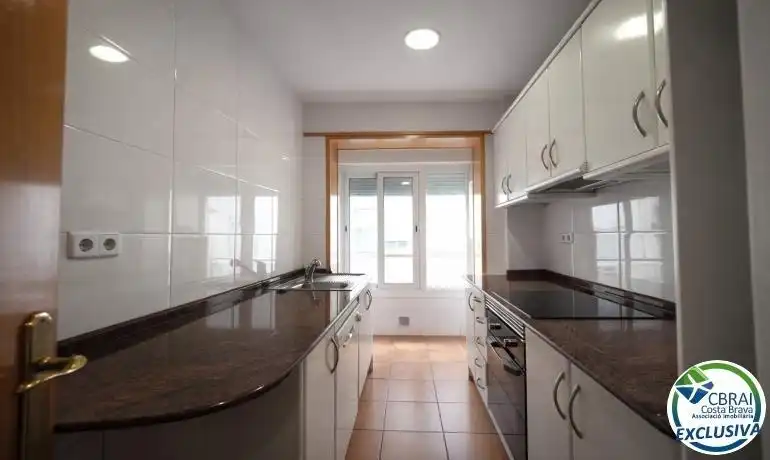 Cocina de Apartamento en venta en Roses con Aire acondicionado, Calefacción y Terraza