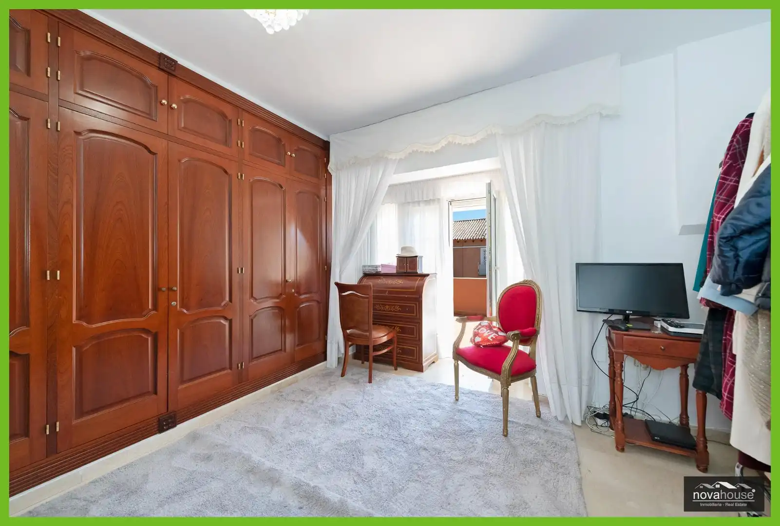 Habitación de Casa o chalet en venta en Torremolinos con Aire acondicionado, Jardín privado y Trastero