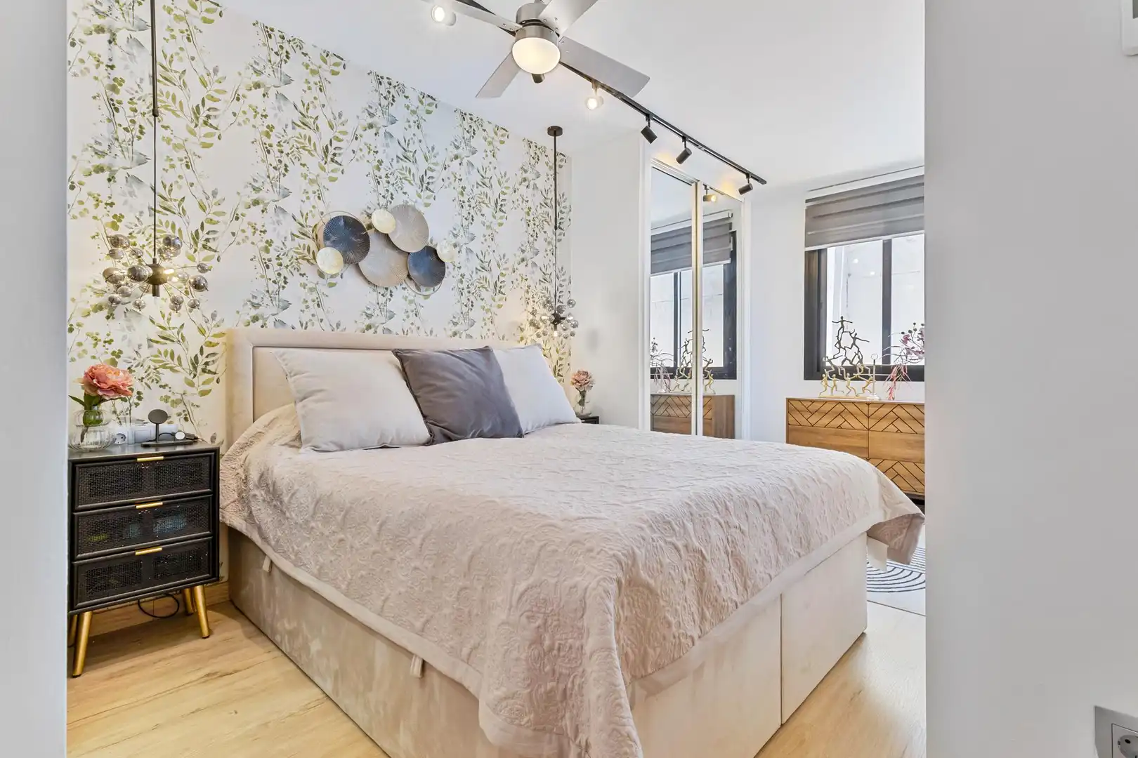 Bedroom of Attic for sale in Fuengirola  with Air Conditioner, Heating and Terrace